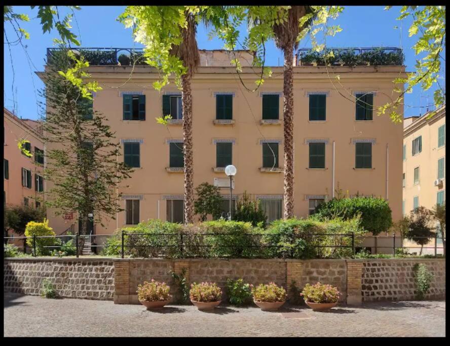 Apartment Peaceful In Prati Rom